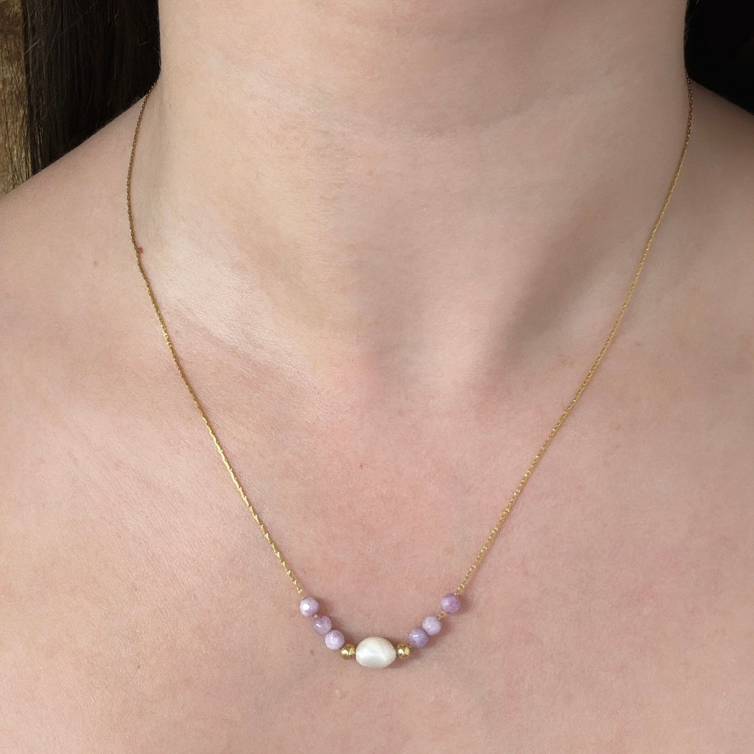 Violet Pearls Necklace