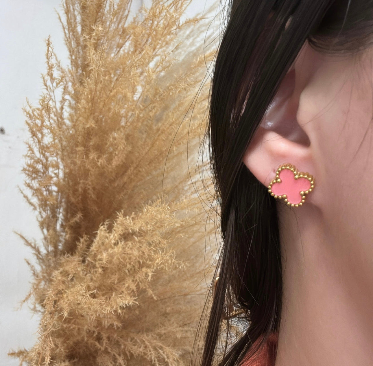 Clover Earring Peach