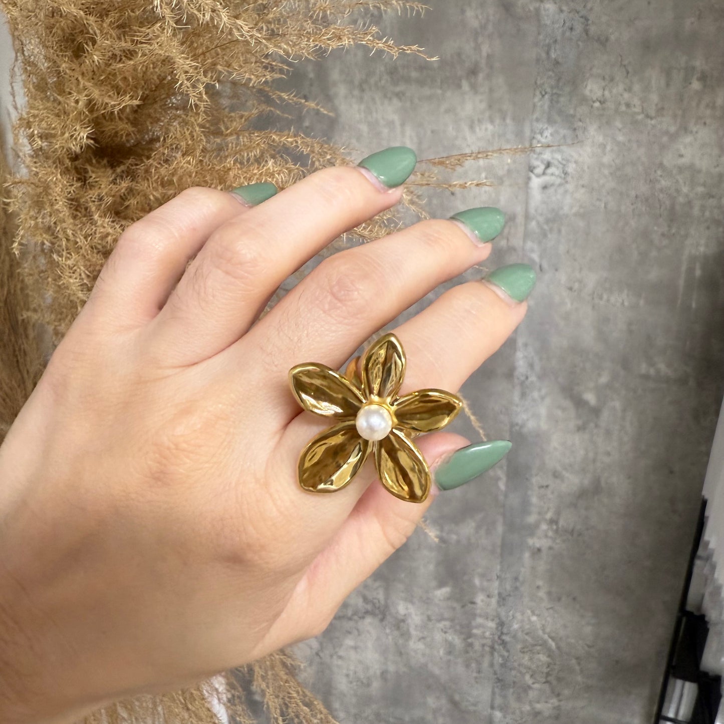 Lotus Ring