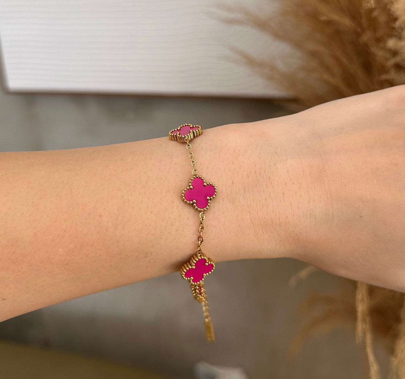 Clover Bracelet (Ruby Red)