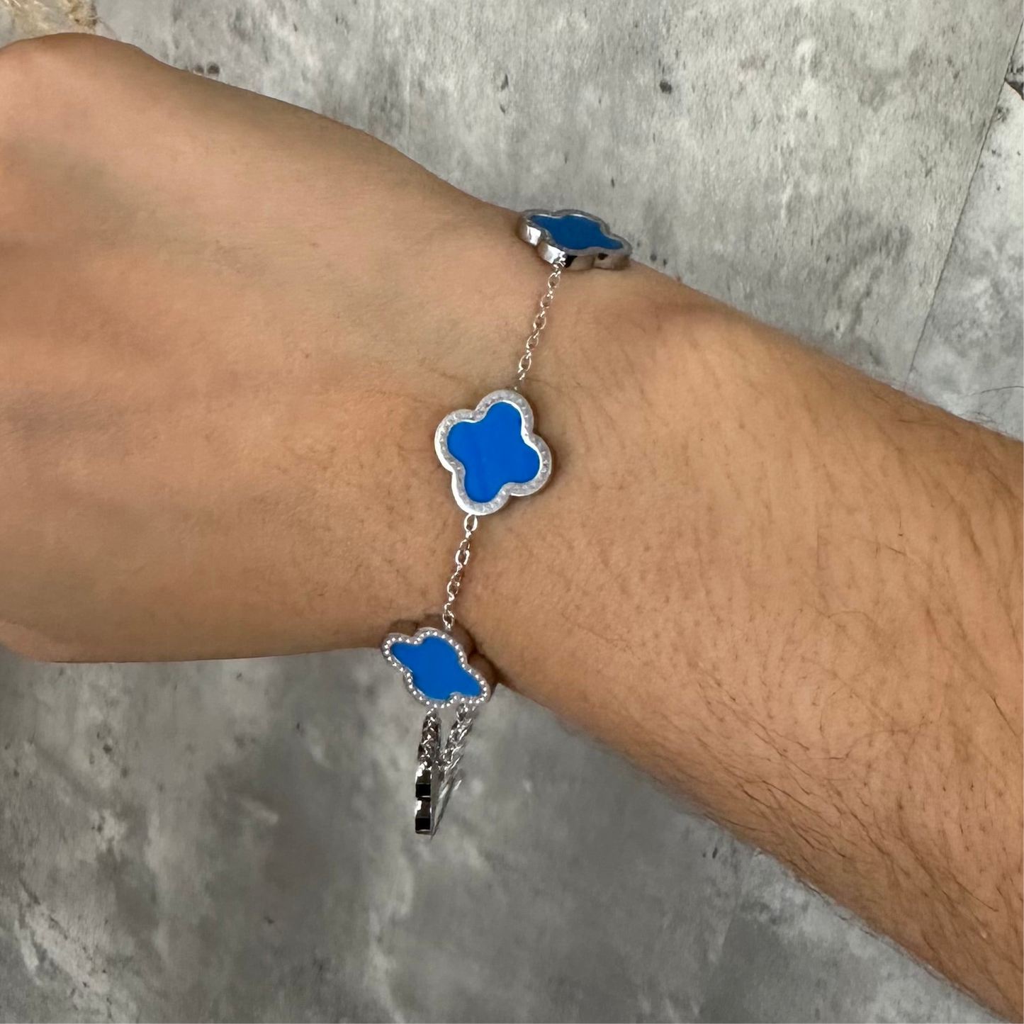 Clover Silver Blue Flat Bracelet