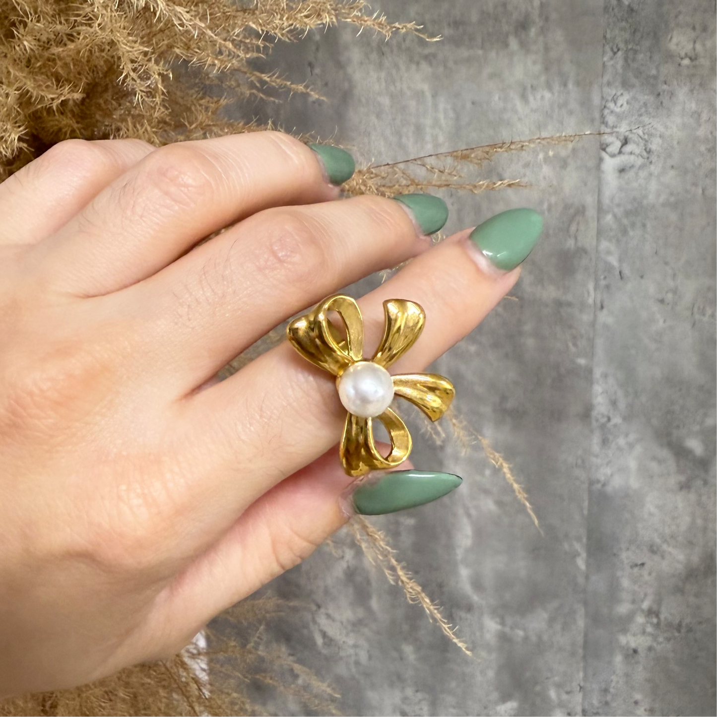 Pearl Lazy Ring