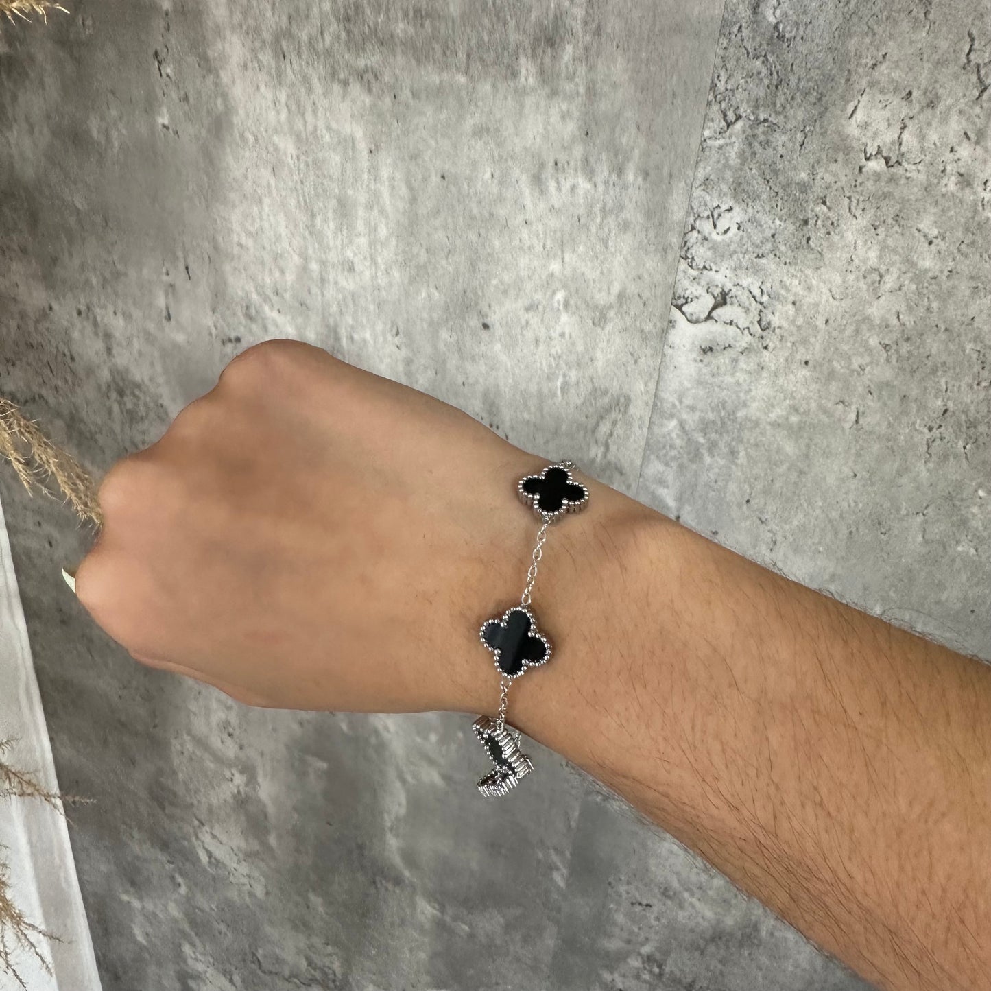 Clover Bracelet Black (Silver)