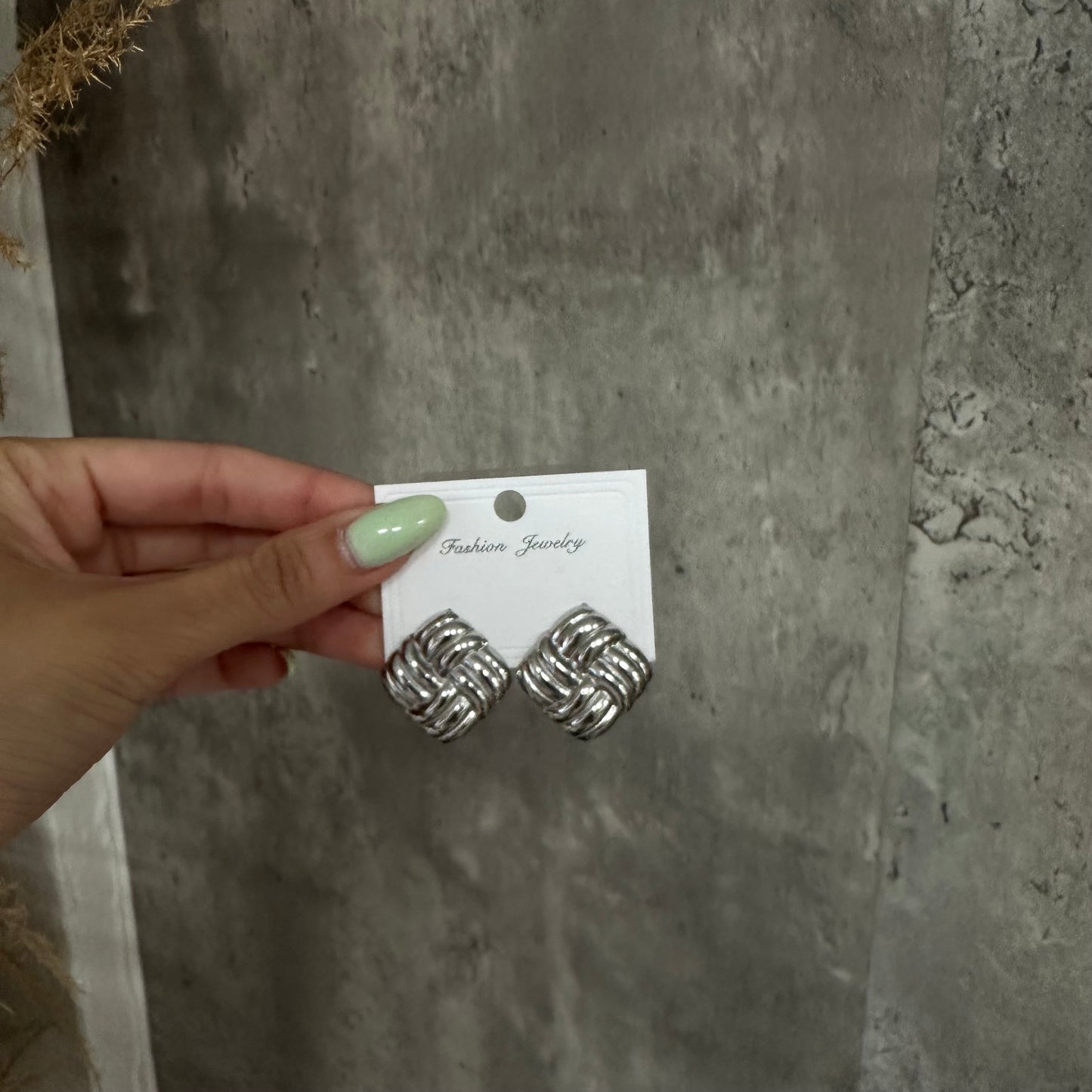 Elegante Earrings