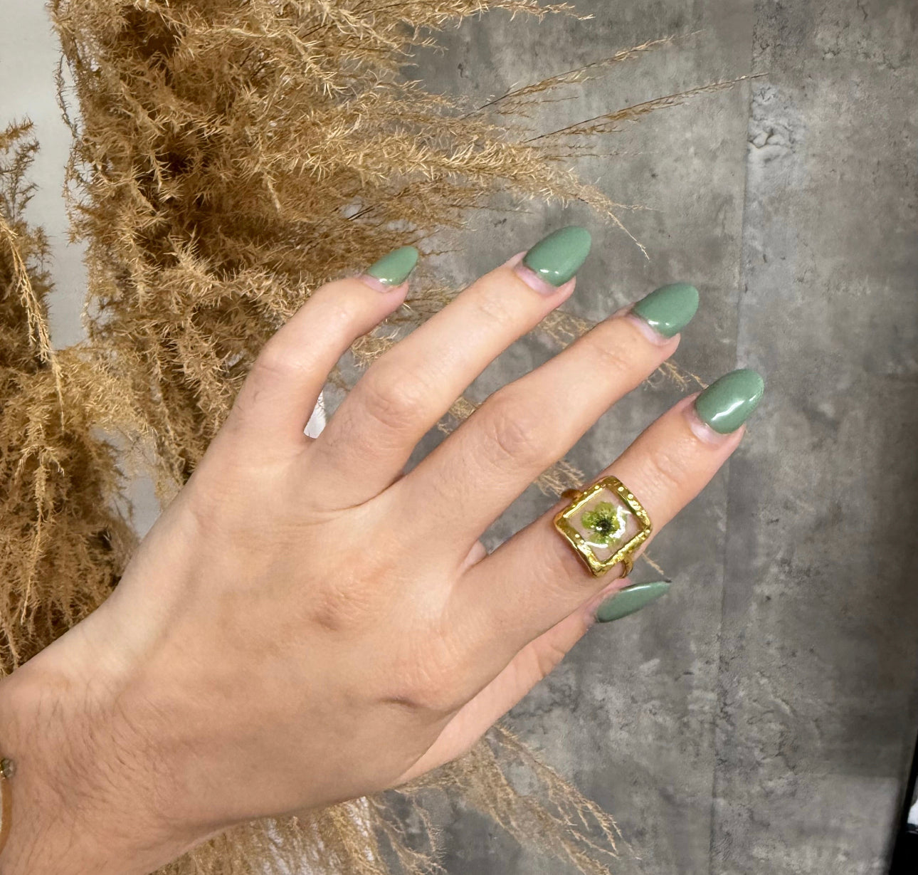 Green Flower Ring