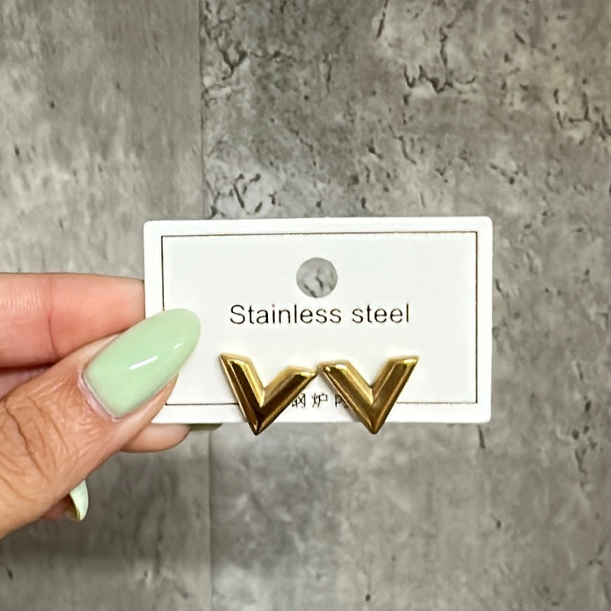 Pretty Gold Earrings