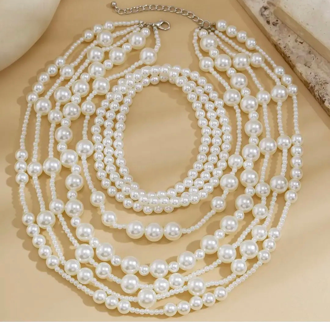 “Elegante” Pearl Necklace